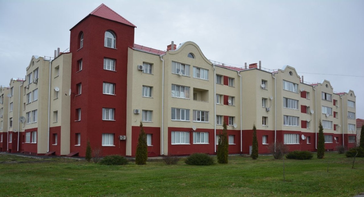 В Красной Яруге Белгородской области провели общественную приёмку многоквартирного дома после капремонта.