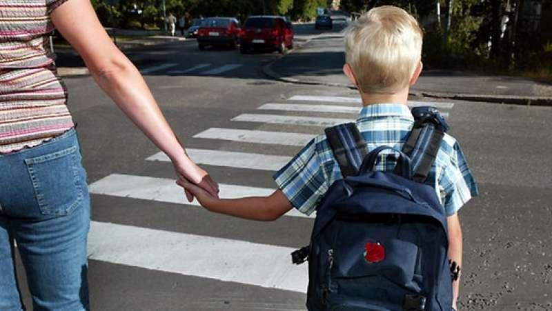 Детский дорожно-транспортный травматизм имеет тенденцию к росту, это связано с увеличением числа дорожно-транспортных происшествий.