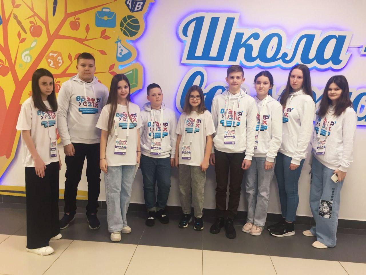 Девять краснояружских школьников прошли в финал и полуфинал регионального конкурса «Время 31-х», который проводится при поддержке Губернатора Вячеслава Гладкова.