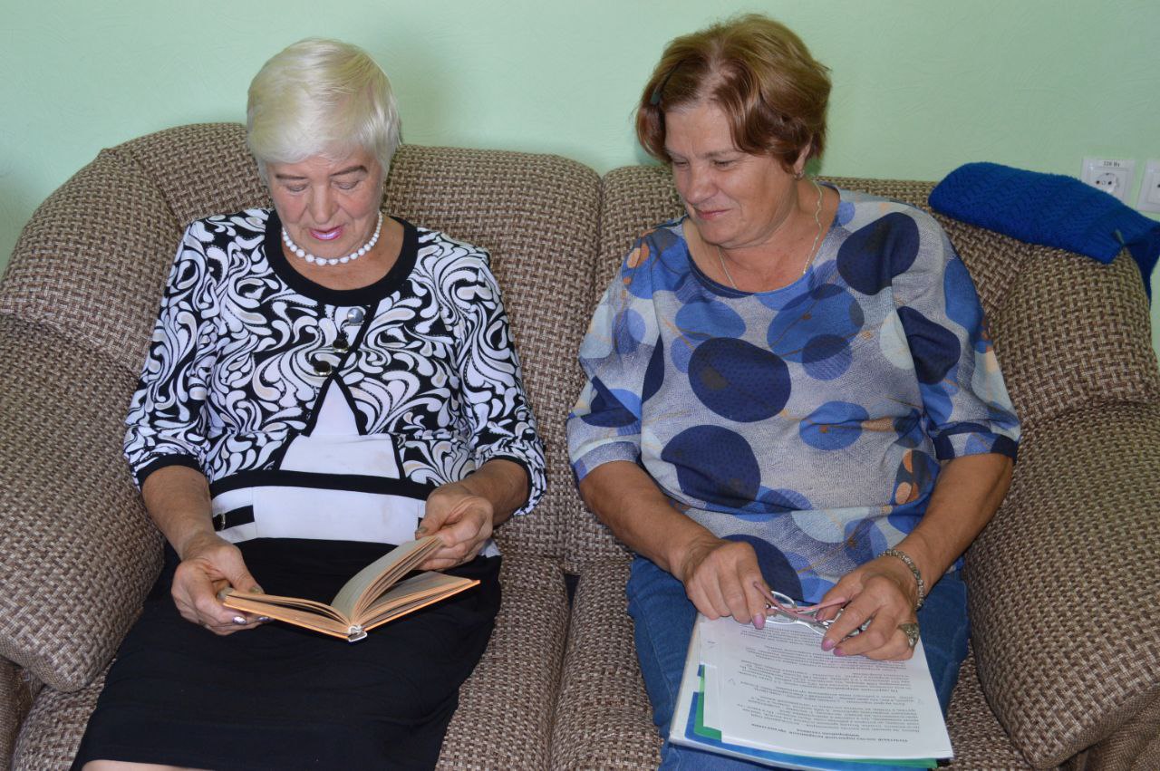 В Краснояружском районе работает Центр общения людей старшего поколения.