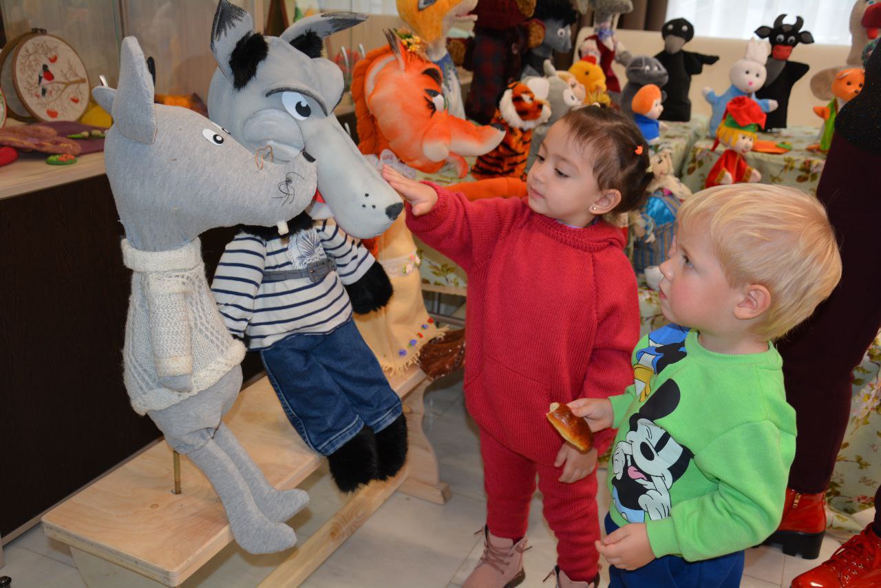 В Красной Яруге прошёл открытый фестиваль детских кукольных театров «Кукольная деревенька».