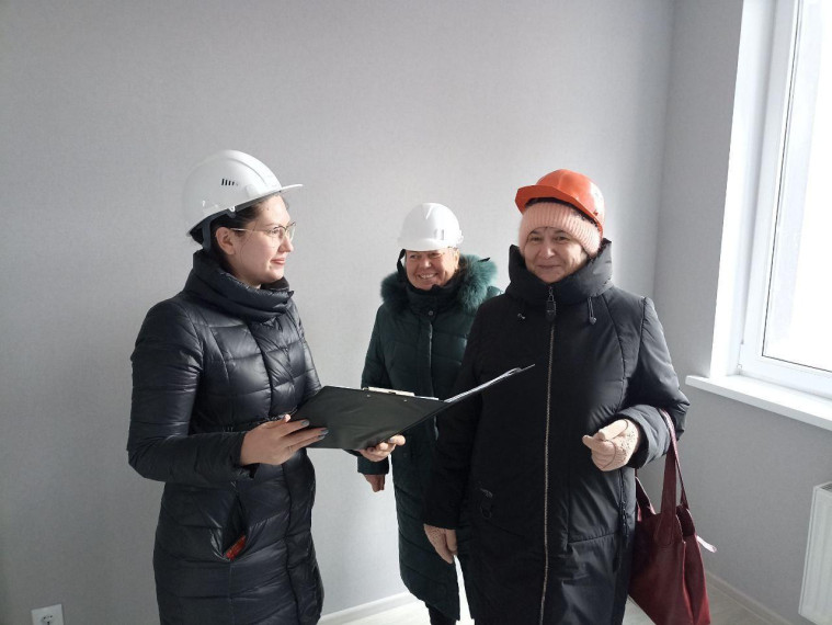 Продолжается помощь гражданам по предоставлению жилья взамен утраченного. Продолжается помощь гражданам по предоставлению жилья взамен утраченного.