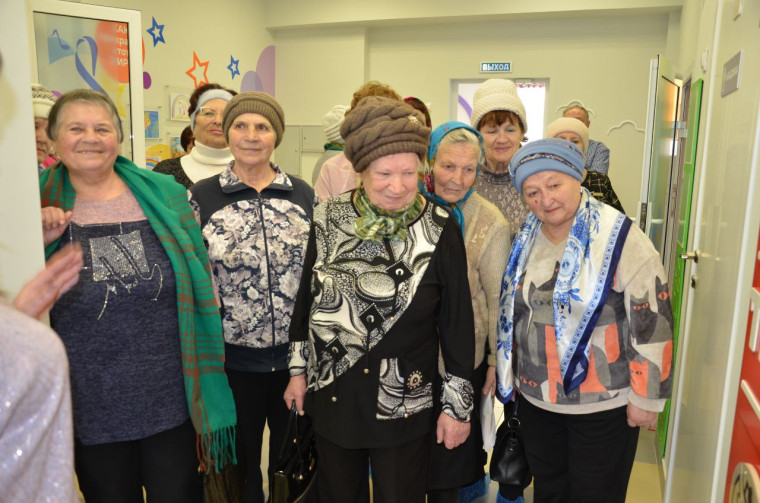Пожилые активисты из Теребренского и Колотиловского сельских поселений побывали с экскурсией в Красной Яруге.