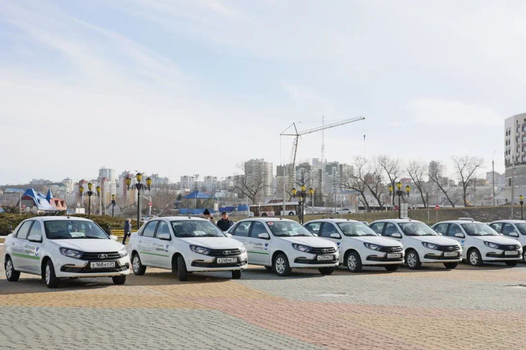 Автопарк Краснояружской ЦРБ пополнился новым легковым автомобилем.